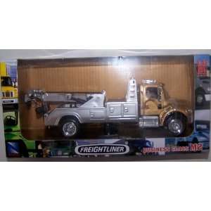  Openable Doors Freightliner Business Class M2 Tow Truck in Color Gold