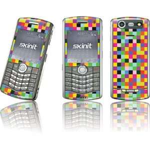  Pixelated skin for BlackBerry Pearl 8130 Electronics