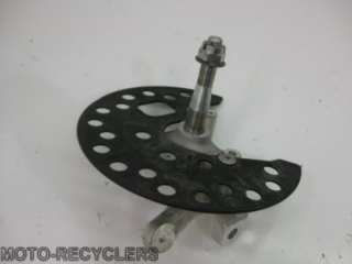 04   09 YFZ450 YFZ 450 left front spindle knuckle Q  