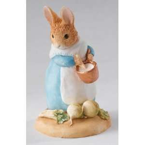 Beatrix Potter Miniature Figurine   Mrs Rabbit and Vegetables (A22871)