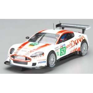   Martin DBR9 24 Hour Lemans 2010, Digital (Slot Cars) Toys & Games