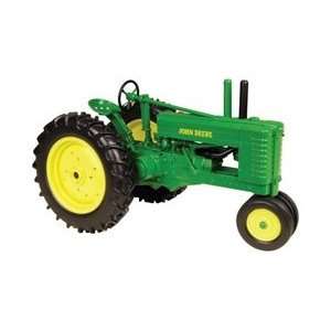  45166 ERTL John Deere 1/16 1939 Model A Styled Tractor 