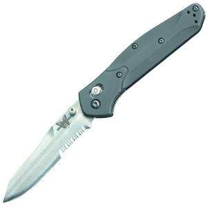 Benchmade Knives Osborne Axis Lock, Black Scale, Satin 