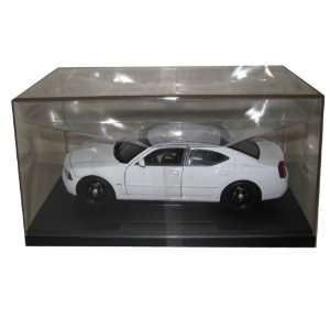 Police Car White 1/24. Comes in plastic display showcase. Has push bar 