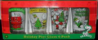   GANG SNOOPY CHARLIE BROWN LUCY CHRISTMAS GLASS 4 HOLIDAY PINT GLASSES