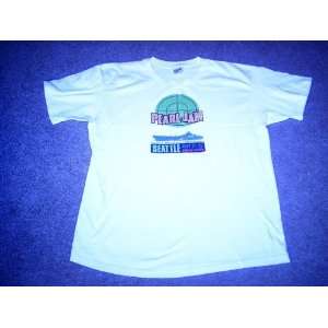  Pearl Jam 1998 98 Ames Seattle T Shirt Size XL RARE 
