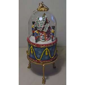 AVON Marching Soldiers Ornament with Bonus Stand 