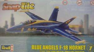 BLUE ANGELS F 18 HORNET REVELL MODEL KIT 1/72 851185  