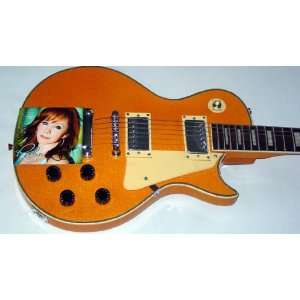  Reba McEntire Autographed Signed Keep On Loving You Guitar 