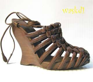 BOTTEGA VENETA brown Patent LEATHER ankle Wrap WEDGE sandals NIB 