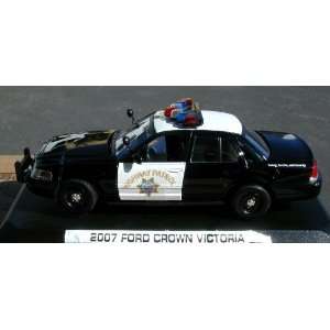  Motormax 1/24 2007 Ford CHP Police Car Toys & Games