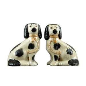 Staffordshire Style Pair of Black Dogs Statue and Sculptures, 6.5 in.