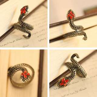   Vintage Style Red Rhinestone Cool Snake Serpent Finger Ring H13  