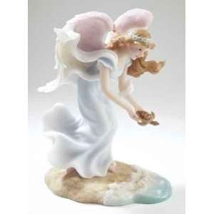   Cora NatureS Protector Angel Statue Resin / Stone