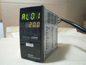    Honeywell SDC20 Temperature Controller,C206DA00201,Japan, SDC 20
