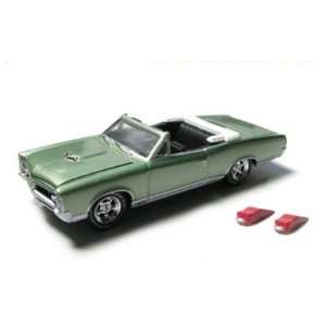  Greenlight MCG Hobby Collection   1967 Pontiac GTO 