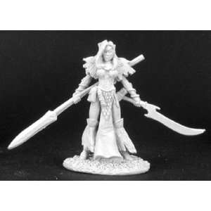  Ishara Snowfinch, Female Druid Toys & Games