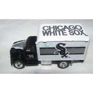  Chicago White Sox 1996 Matchbox Truck 1/64 Scale Diecast Car 