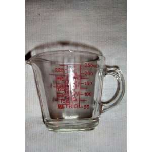  Cup Liquid Measuring Cup (also Metric Measurement) with Red Lettering