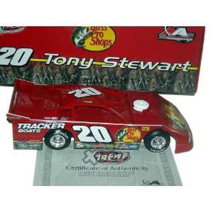   24 ELDORA DIRT CAR TONY STEWART #20 BASS PRO SHOPS Toys & Games