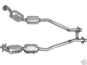 Ford Mustang 1999 2000 2001 4.6L Catalytic Converter  