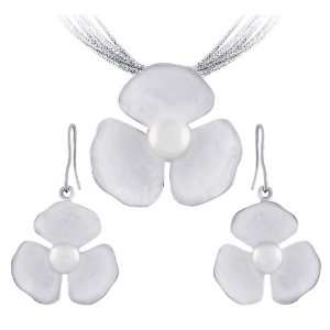 14K White Gold Plated Sterling Silver Fresh Water Pearl Flower Satin 