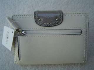 NEW AUTHENTIC COACH WHITE LEATHER TURN LOCK WALLET #43608  