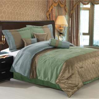 Luxury 7 Piece Polyester Comforter Set/ Queen or King Size/ Choice of 