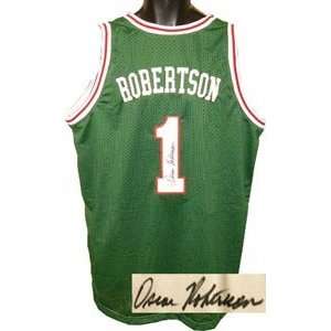  Oscar Robertson Signed Milwaukee Bucks Green Prostyle Jersey 