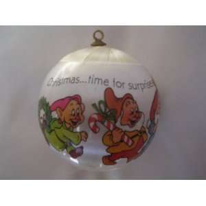 Disney Snow White & the Seven Dwarfs Christmas Ball Ornament ; 1982 