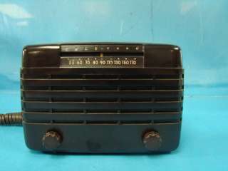 Vtg Tube Radio Tele Tone Model 135 Space Age Plays 1947 RCA Table Top 