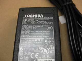 Toshiba Satellite L655 S5156 AC power adapter charger  