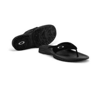 Oakley Mens SPLIT CRATER Sandals   Purchase Oakley footwear from the 