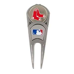  Boston Red Sox Repair Tool W/ Golf Ball Marker/Chip 