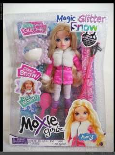 NIB Moxie Girlz Magic Glitter Snow Doll Avery  