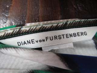 Diane Von Furstenberg Green/Blue/Beige Printed V Neck Sleeveless 