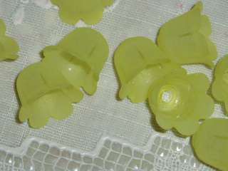 Gorgeous bell flower lucite beads in a matte yellow. Flowers measure 