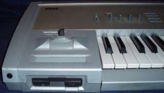 Korg Triton Classic 61 Key Workstation Synthesizer Keyboard Sampler 