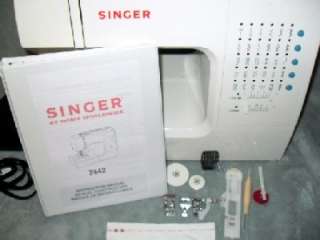 SINGER 7442 ELECTRONIC SEWING MACHINE ~ EXCELLENT CONDITION  