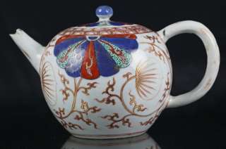 STYLISH ANTIQUE CHINESE IMARI PATTERNED TEAPOT AND COVER 18TH C 