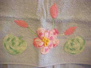 Vint. Terry Towel 3 Pc. Set w/ Crochet Pink Flowers  