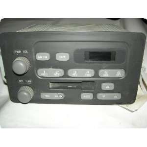  Radio  GRAND AM 01 AM mono FM stereo cassette UM6 Automotive