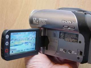Sony Handycam DCR DVD203 DVD Camcorder NightShot 12x Zoom 27242669840 