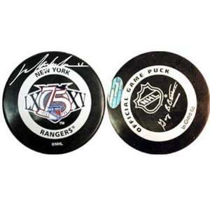 Mark Messier Autographed New York Rangers 75th Anniversary Puck