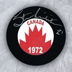  Stan Mikita Signed Puck   1972 Team Canada Sports 