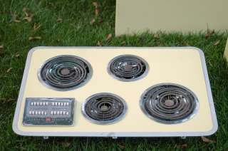 Vintage GE Electric Wall Oven/Broiler & Push Button Cooktop & Hood 