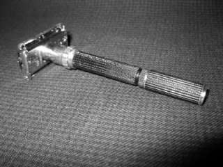 VTG GILLETTE ADJUSTABLE 1 9 DOUBLE EDGE S 2 SAFETY RAZOR W/BLACK 