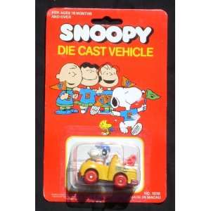   Snoopy Vintage 1971 Die Cast Vehicle Snoopy & Tow Truck Toys & Games