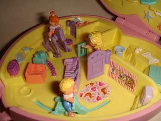 Perfect Playroom Polly Pocket Bluebird   Complete  