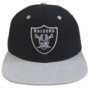  Oakland Raiders LIMITED Retro Snapback Cap Hat Black Grey 